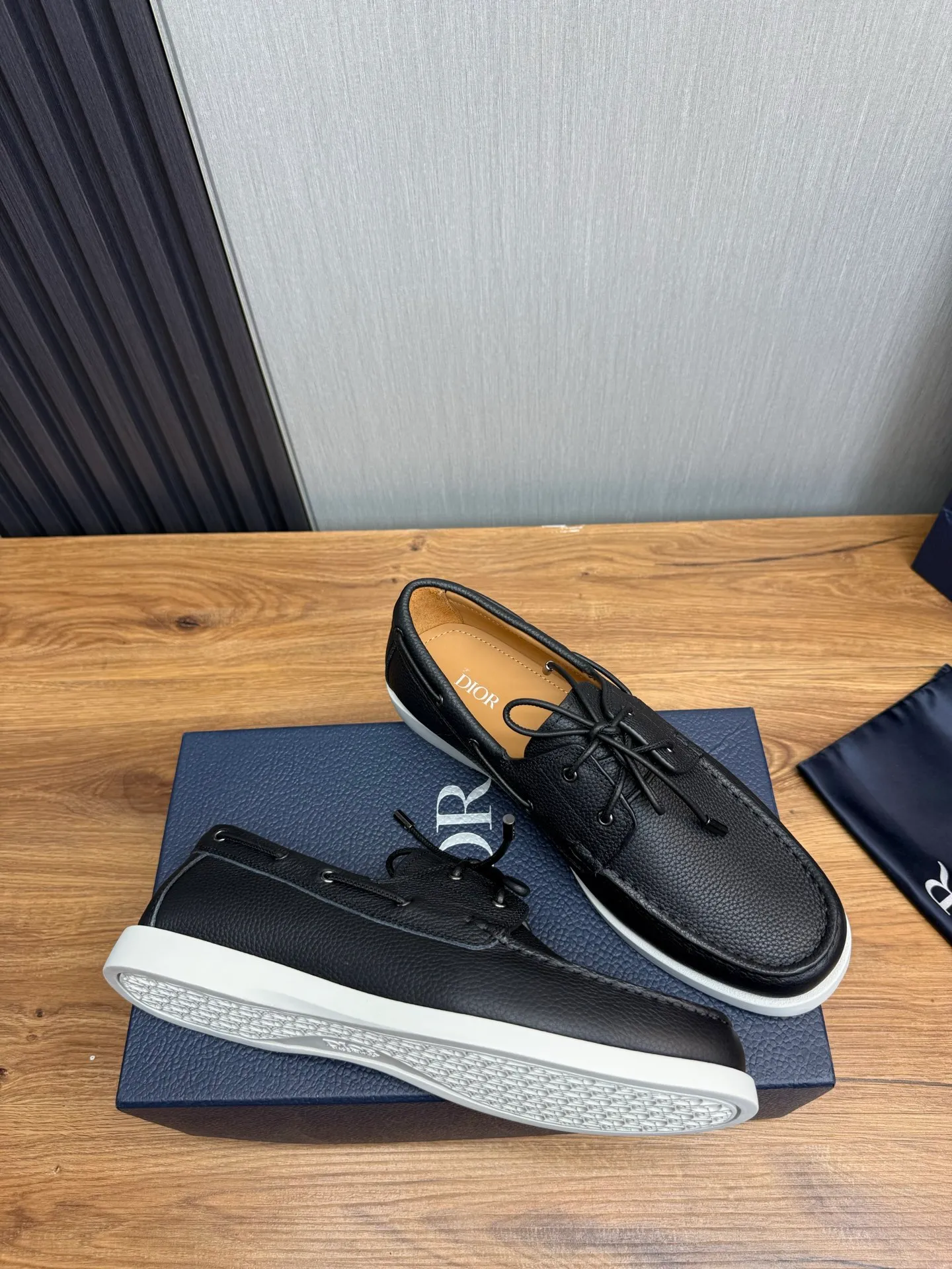 Men's shoes 💰560💰 [Dior] Men's official website na hot sale 🔥Imported cowhide + cowhide lining. Original rubber wear-resistant outsole. High quality shipment ⬆️Code number 38-44, (45 customized)